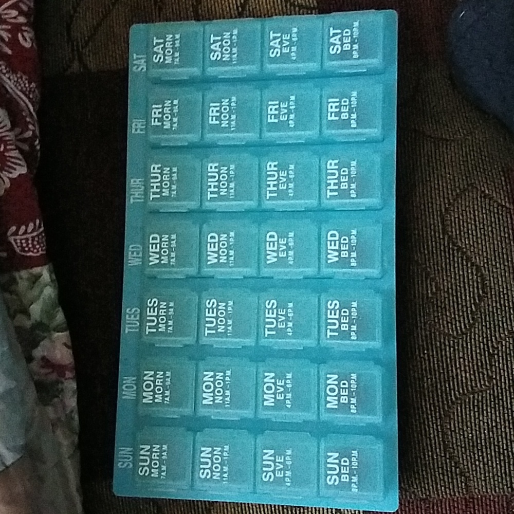 Weekly Pill Organizer with Blue Removable Compartments